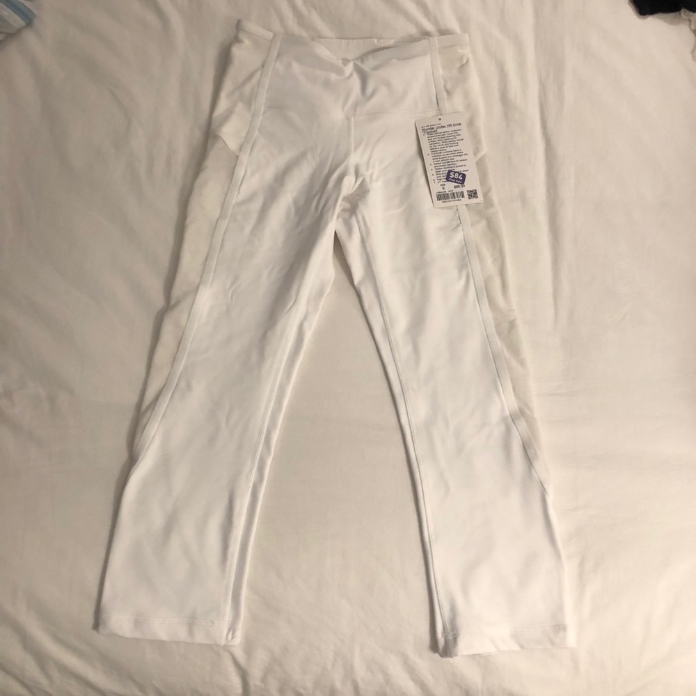 NWT Lululemon White Flocked Wunder Under Crops